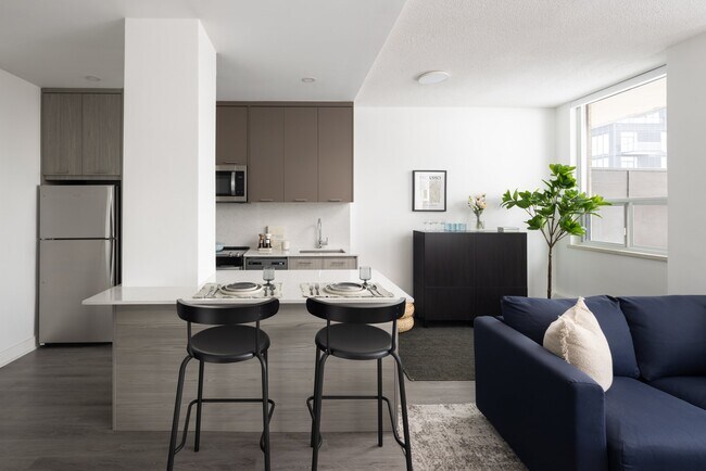 South Parkdale King West Toronto Apartments for Rent Toronto, ON