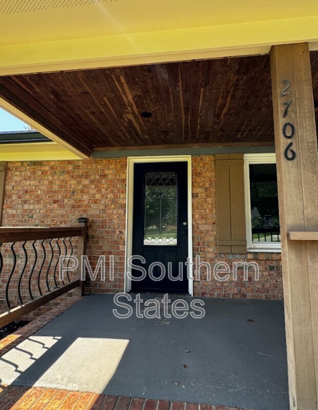 Foto del edificio - 2706 E Lee Rd