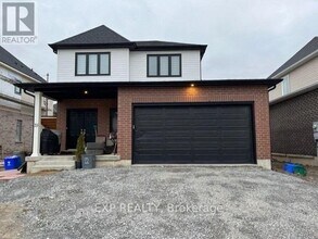 Building Photo - 33 Autumn Ave