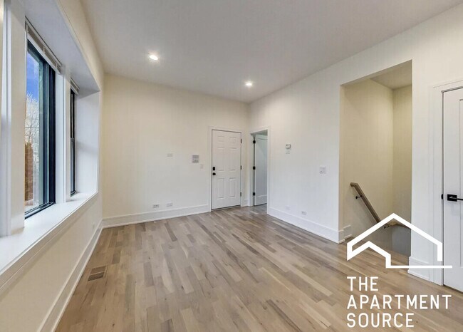 Foto del edificio - 2553 W Hirsch St