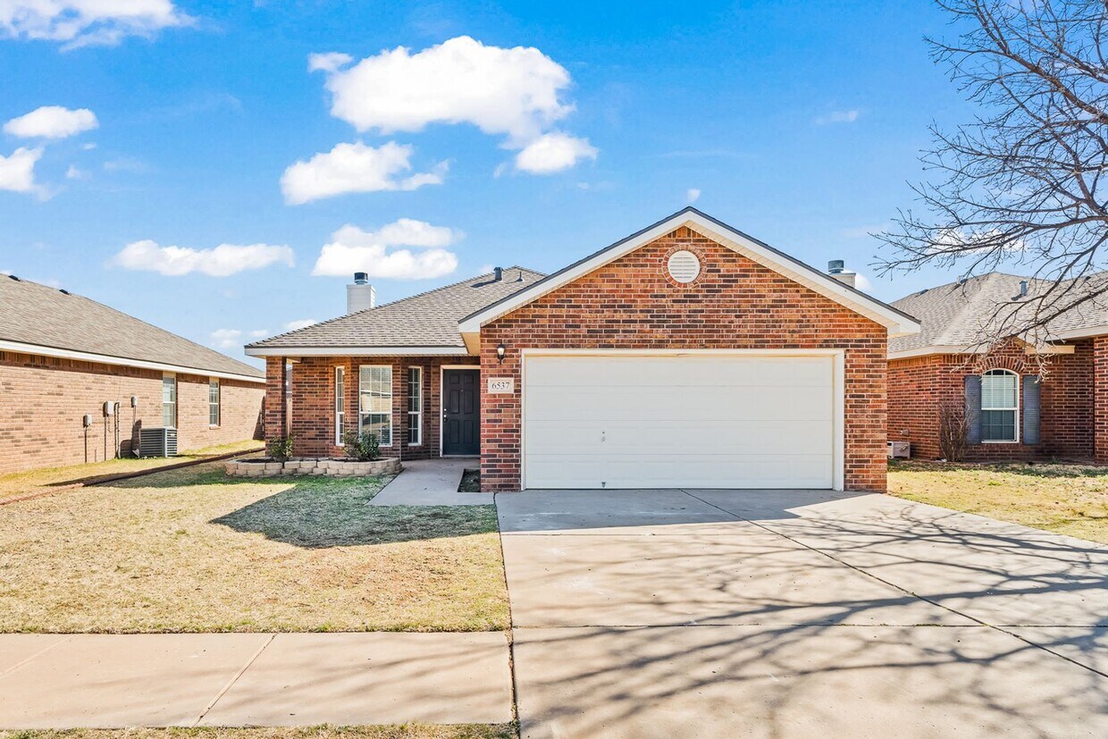 Foto principal - Large 3/2/2 in Frenship ISD!