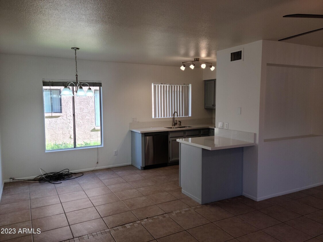 906 N Revere Unit 101, Mesa, AZ 85201 Room for Rent in Mesa, AZ