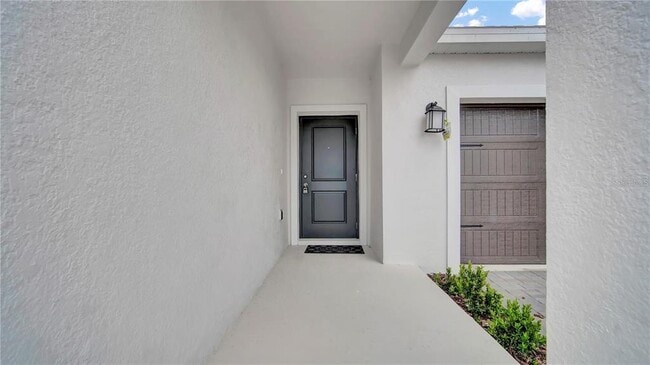 Building Photo - 4951 Worchester Dr