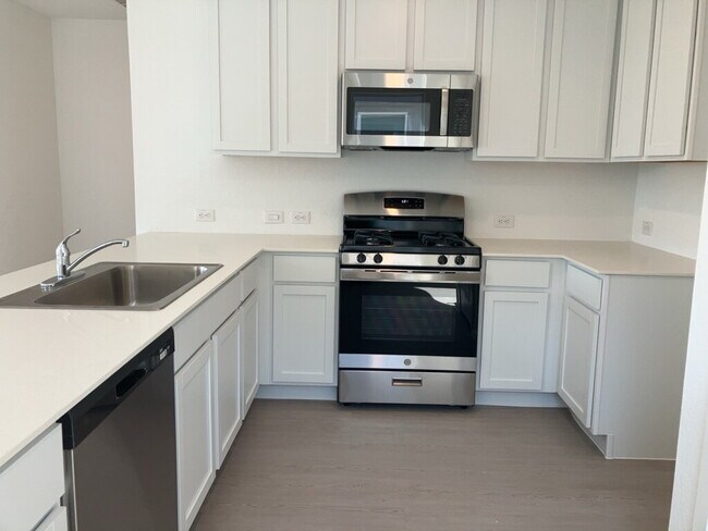 Foto del edificio - Brand-New One-Story Stunner in Parkside – ...
