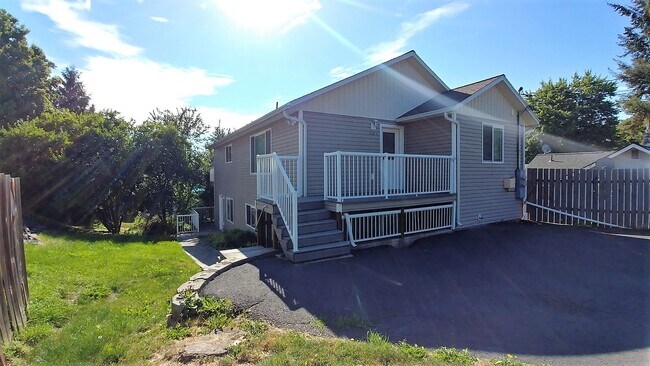 Foto del edificio - 530 SW Winter Cir