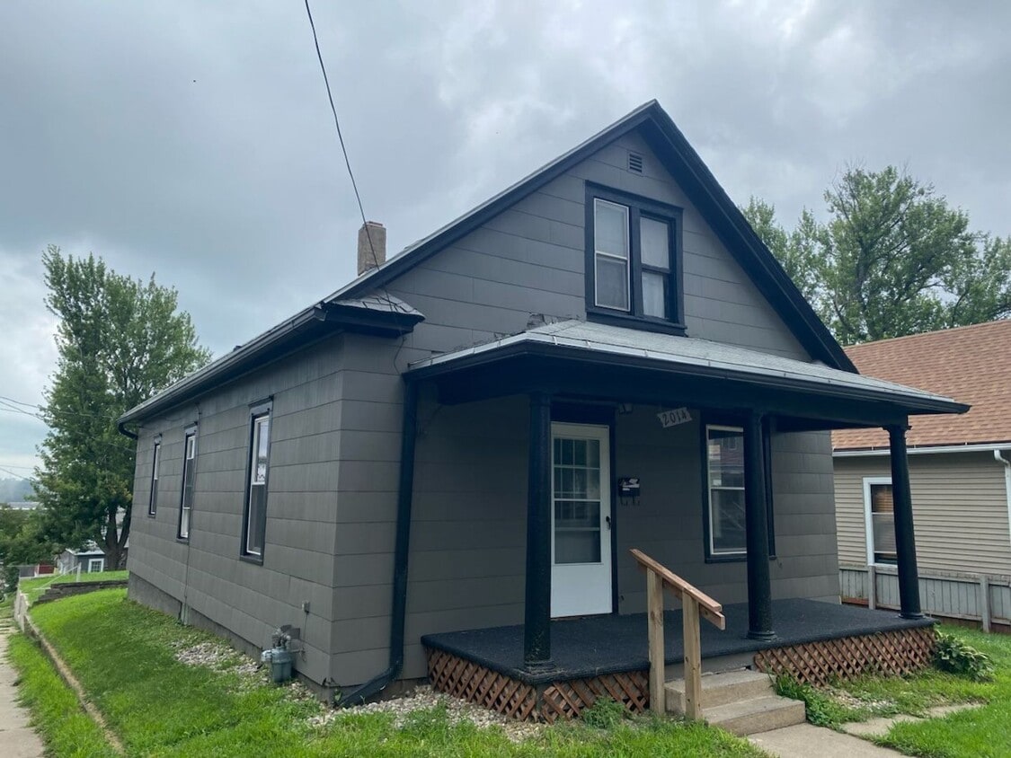 Primary Photo - LEASE TO OWN $1,395 MO