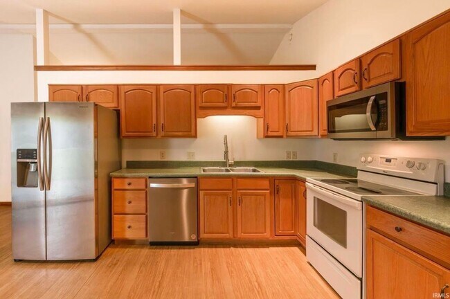 Foto del edificio - 1265 Virginia Ct