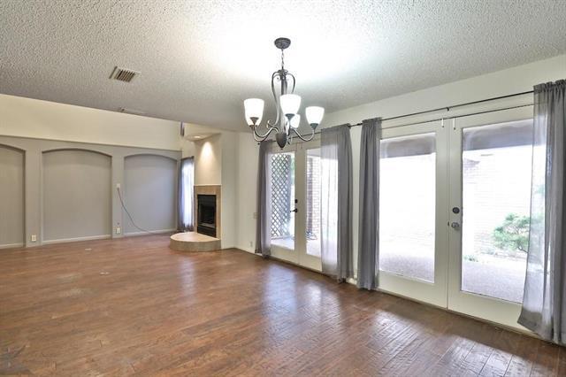 Building Photo - 72 Fairway Oaks Blvd