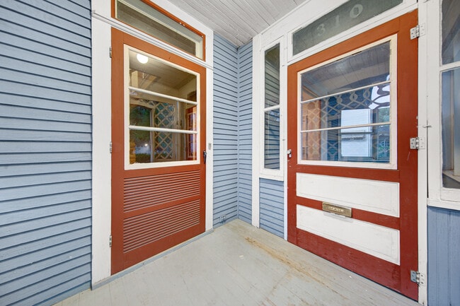 Building Photo - 310 Fulton St