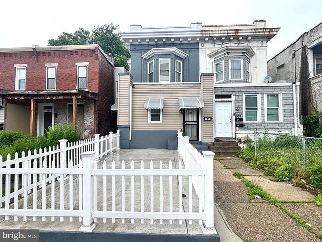 Photo - 1611 W Erie Ave House