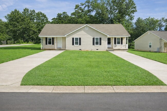 Building Photo - 592 Osborne Ct