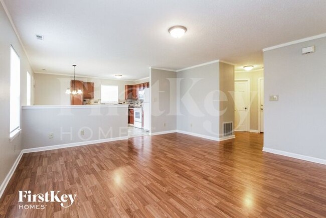 Foto del edificio - 6037 Long River Ln