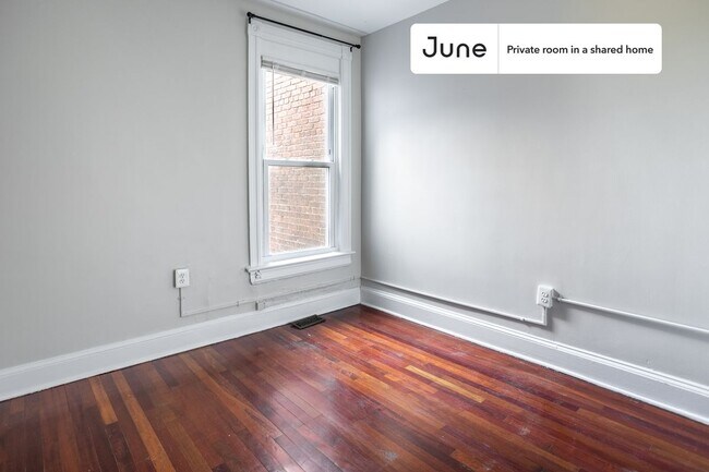Foto del edificio - Room in Shared 3 bed/2.5 bath home