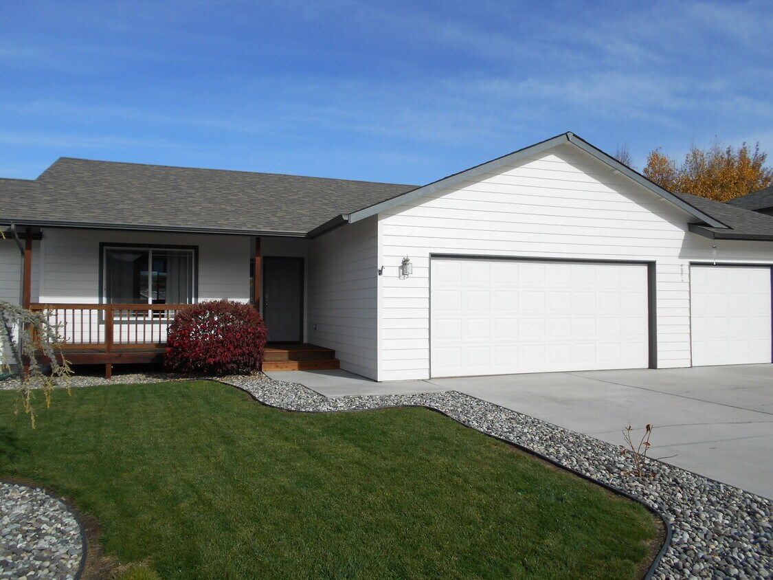 Foto principal - 1899 3rd St SE