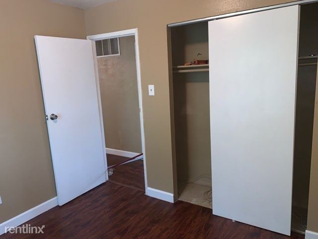 Foto del edificio - 4 br, 2 bath House - 10140 castle dr