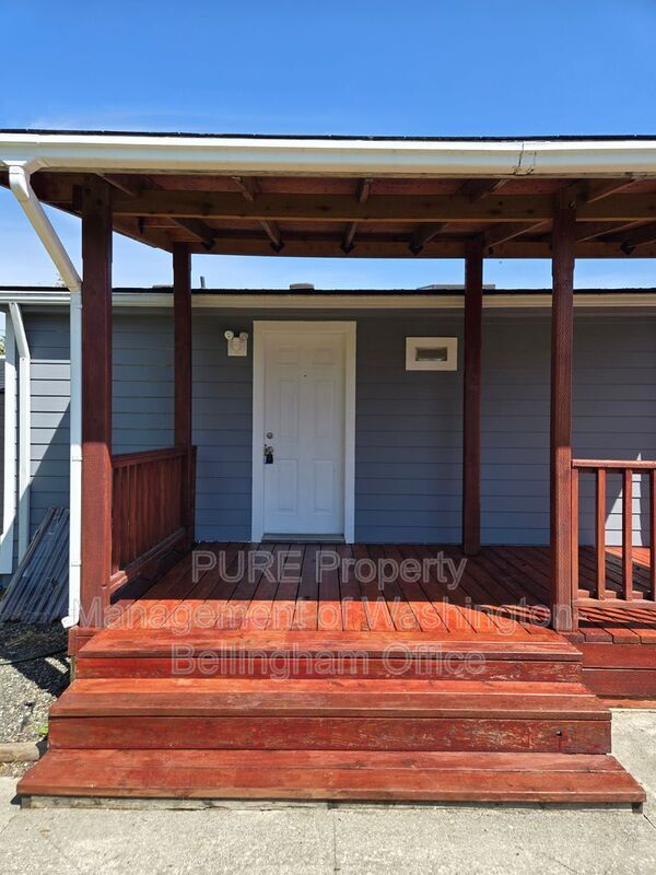 Building Photo - 7547 Roblee Dr