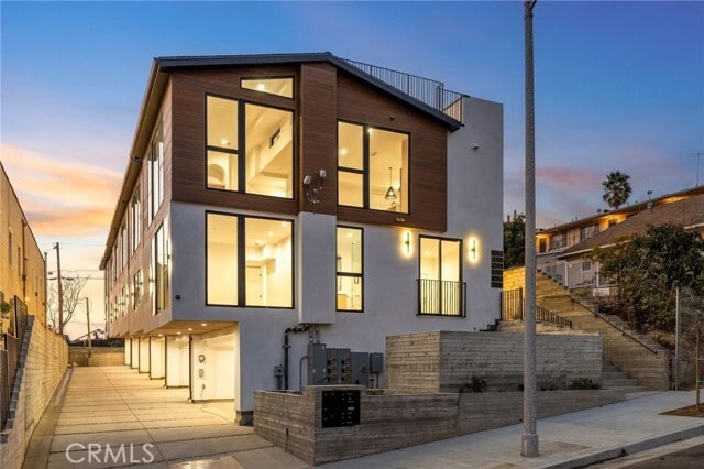 Building Photo - 955 Everett St
