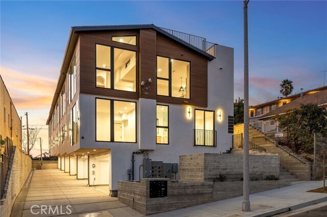 Foto del edificio - 955 Everett St