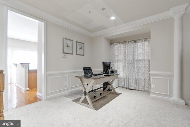 Building Photo - 8844 Mansion View Ct