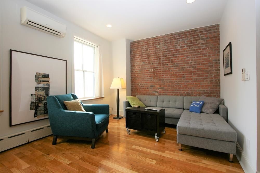 Primary Photo - 477 Bergen Street
