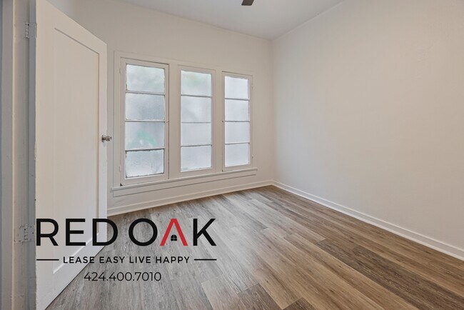 Foto del edificio - ~2 Weeks FREE~ Charming and Bright Two Bed...