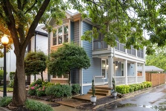 Building Photo - 589 Madewood Dr