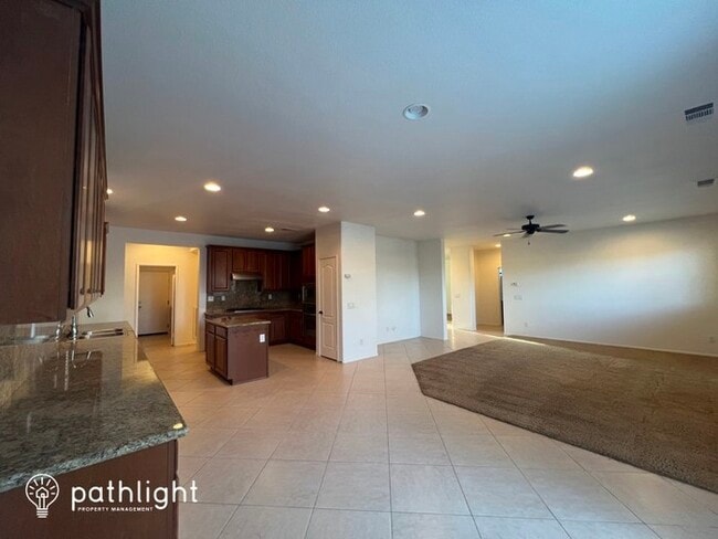 Building Photo - 2026 Krystal Avenue, Lancaster, CA, 93536