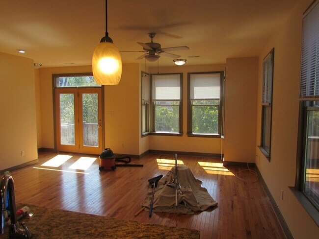 Foto del edificio - 2632 W Grace St
