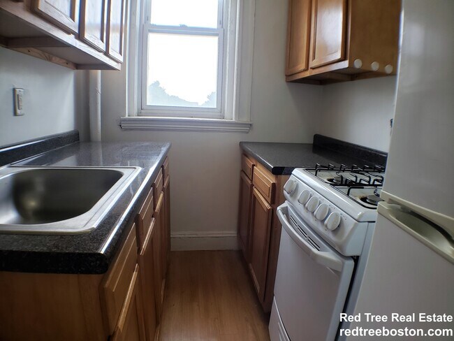 Building Photo - 1179 Boylston St