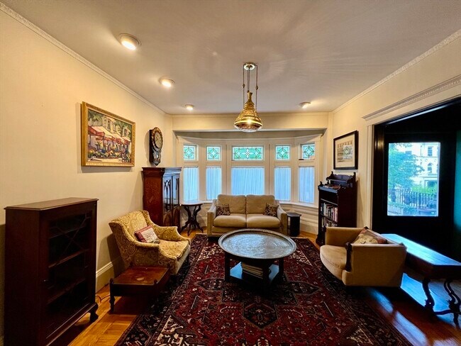 Foto del edificio - 736 Washington St