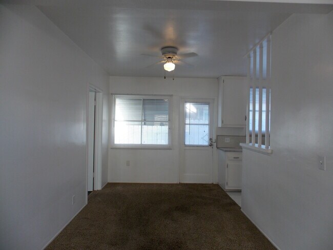 Dining - 9123 Bentel Ave