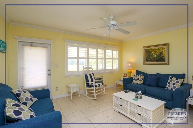 Foto del edificio - ***BONAIRE CLUB***DOWNTOWN NAPLES***FURNIS...