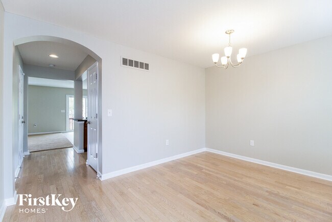 Foto del edificio - 11 Cedarwood Dr