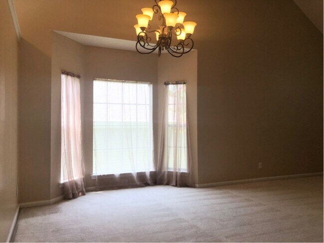 Building Photo - 8901 Clifton Meadow Dr