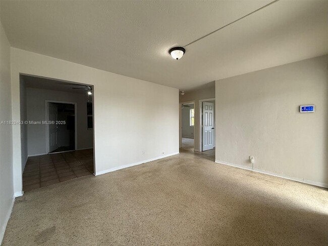 Foto del edificio - 900 SW 5th St