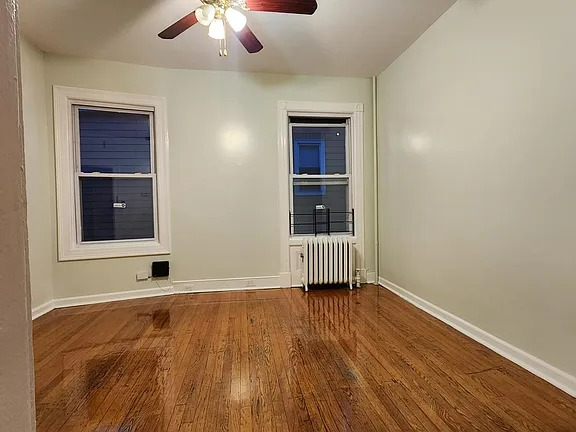 Building Photo - 563 E 24th St