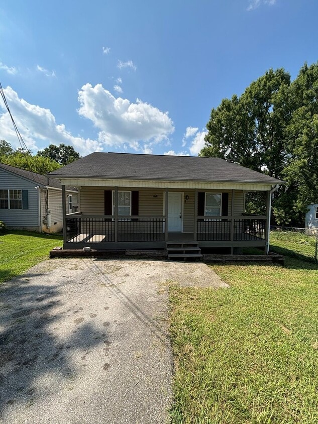 Primary Photo - 1219 Vermont Ave