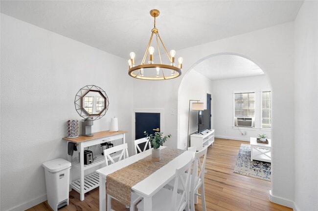 Building Photo - 3901 Dallas St