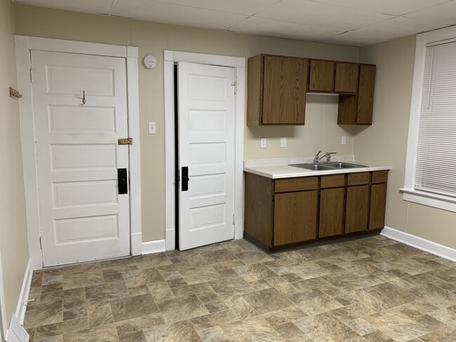 Foto del edificio - 3670 E Squire Ave
