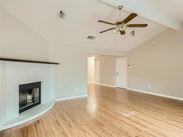 Foto del edificio - 403 Hollyberry Dr