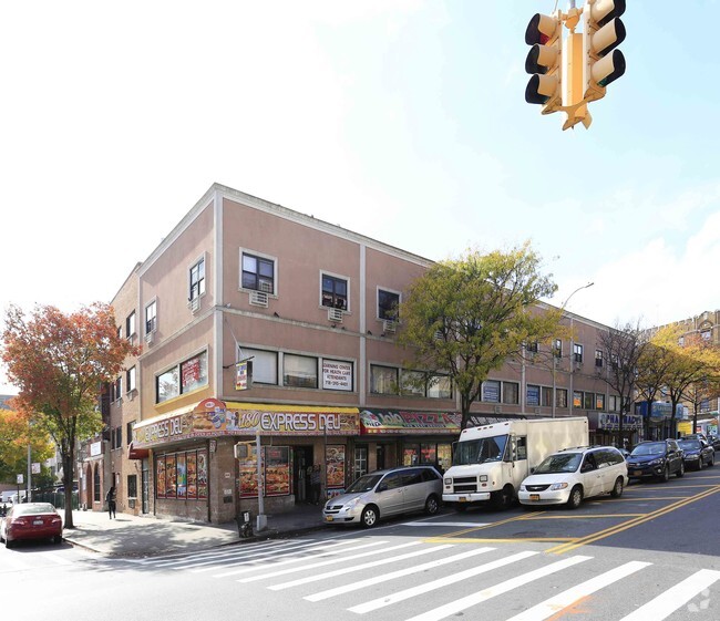 Primary Photo - 906 E 180th St