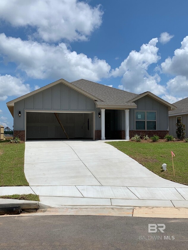Foto principal - 8317 Harmon St