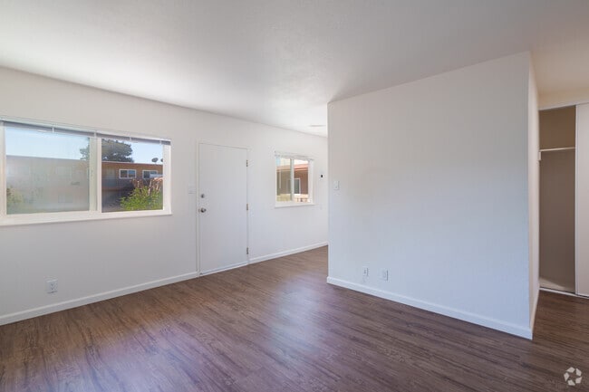 1BR, 1BA - - Arcady Apartments