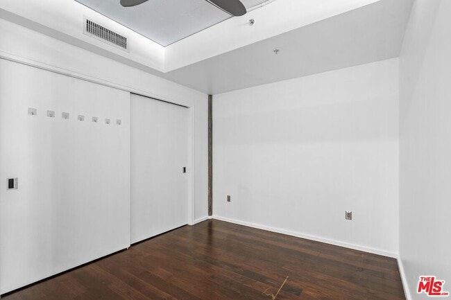 Foto del edificio - 1155 S Grand Ave