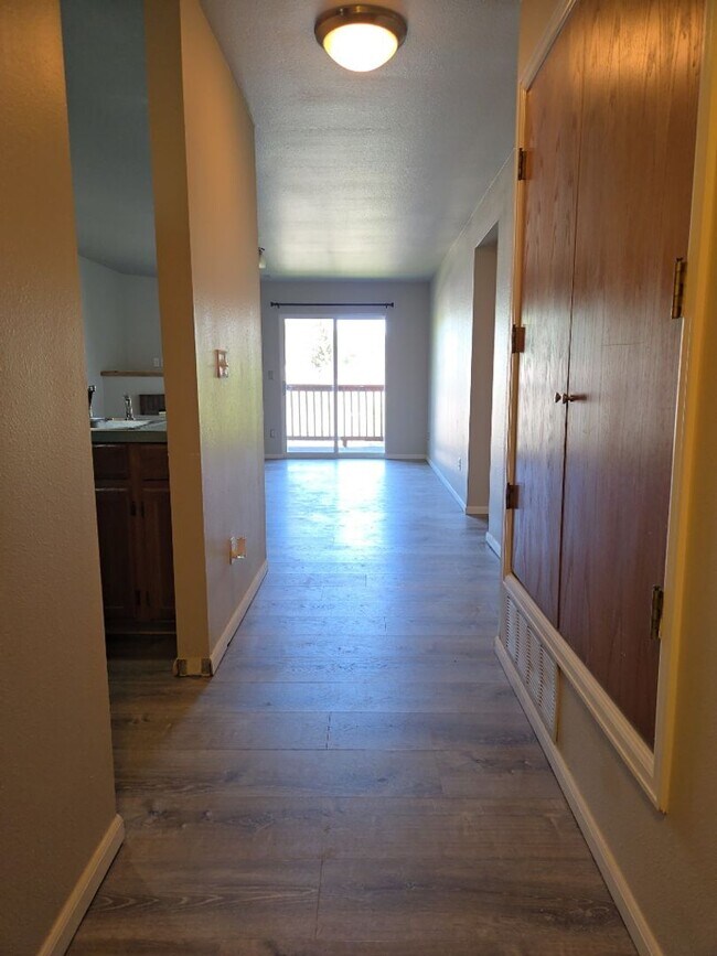 Foto del edificio - 2960 W Stuart St