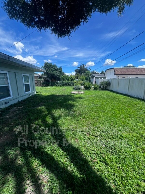Foto del edificio - 5758 57th Ave N