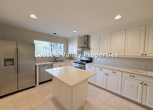 Foto del edificio - Carmel Townhouse for RENT!!!