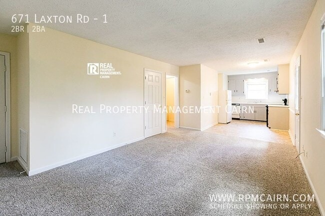 Building Photo - 2 Bed, 2 Bath -- private back deck