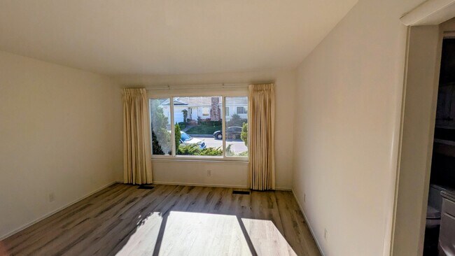 Foto del edificio - 1726 Sequoia Ave