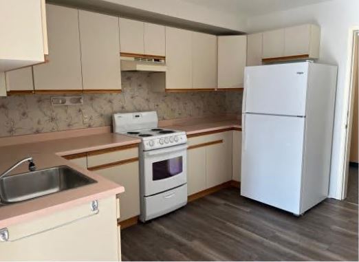 Building Photo - Close to Olds College- 2 Bedroom Unit